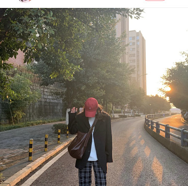 小红书穿搭衣服【小红书穿衣搭配在哪里看】