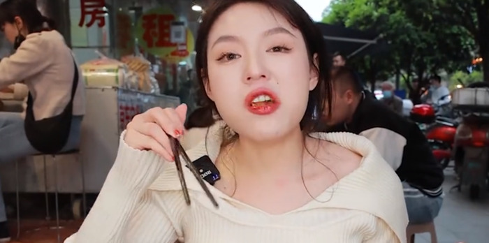 张喜喜吃播催吐【张喜喜吃播视频】