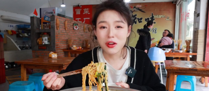 张喜喜吃播催吐【张喜喜吃播视频】