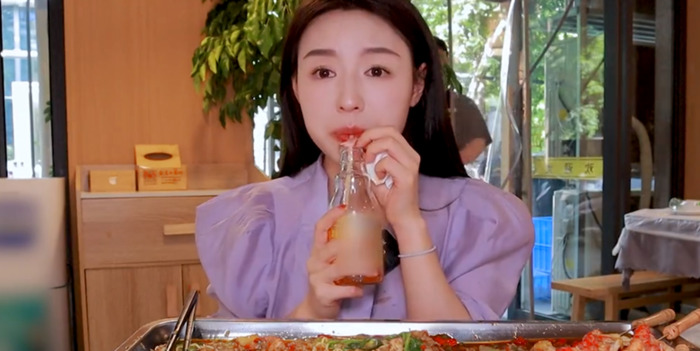 张喜喜吃播催吐【张喜喜吃播视频】