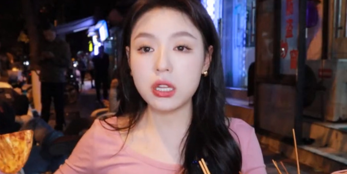 张喜喜吃播催吐【张喜喜吃播视频】