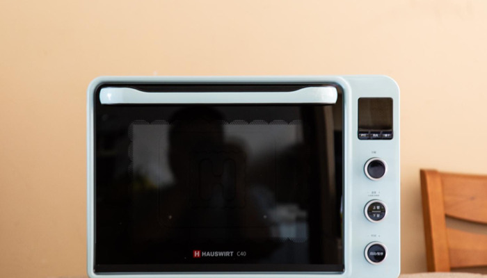 烤箱烤东西从门缝冒烟正常吗【烤箱门缝冒烟有关系吗】