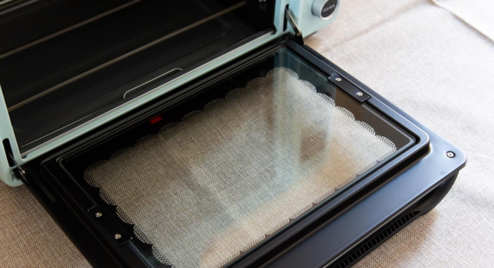 烤箱烤东西从门缝冒烟正常吗【烤箱门缝冒烟有关系吗】