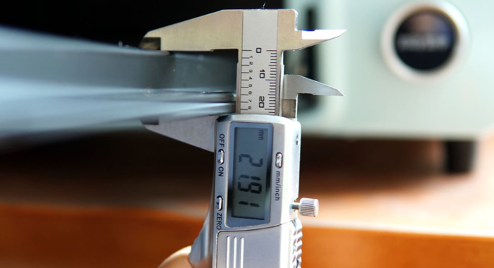 烤箱烤东西从门缝冒烟正常吗【烤箱门缝冒烟有关系吗】