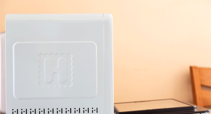 烤箱烤东西从门缝冒烟正常吗【烤箱门缝冒烟有关系吗】