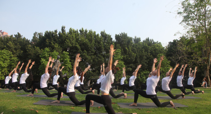 凝聚力和团队精神的诗句【团队人心凝聚的诗句】