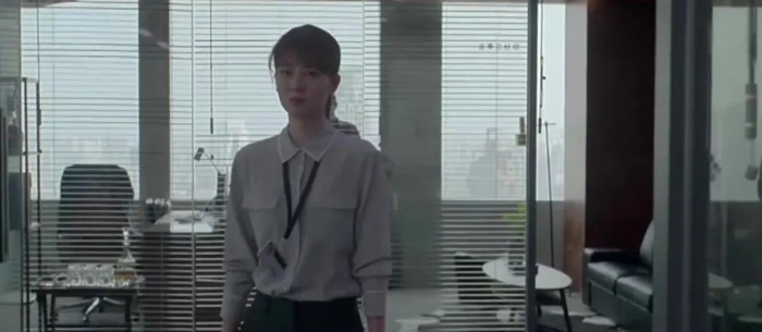 背地里说人坏话的人怎么形容成语【背地里说人坏话的人怎么形容词语】