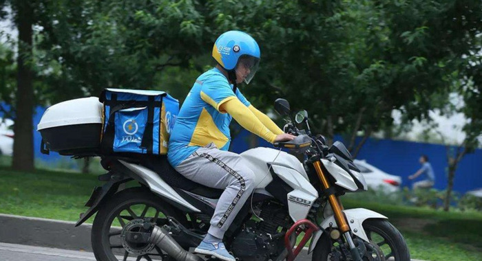 小轿车做闪送可以吗【开轿车送闪送怎么样】