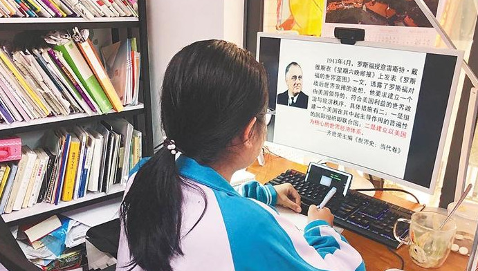 熬夜写作业说说心情短语【熬夜写作业的图片搞笑】