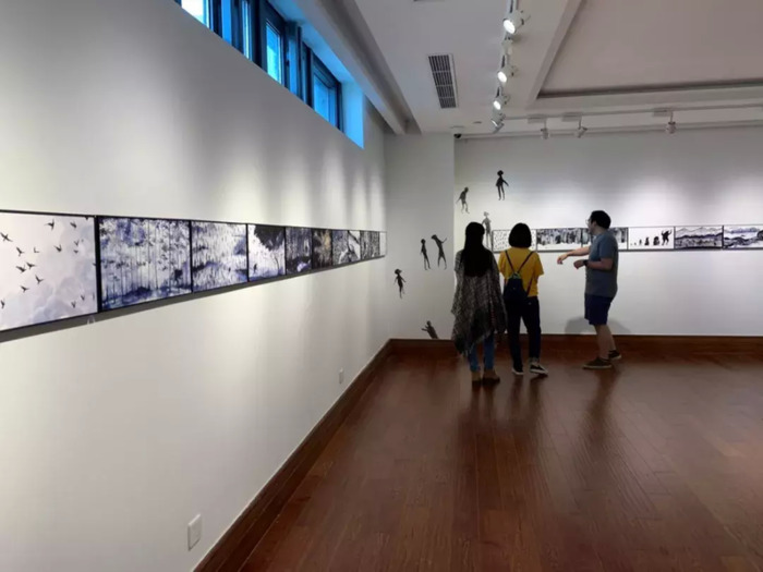 大灰狼和小红帽简笔画【大灰狼与小红帽简笔画】