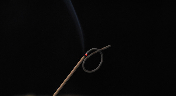 如何识别真假沉香【沉香线香怎么辨别好坏】