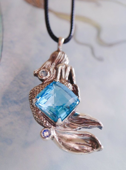 戴海蓝宝有什么禁忌【女生佩戴海蓝宝的寓意】