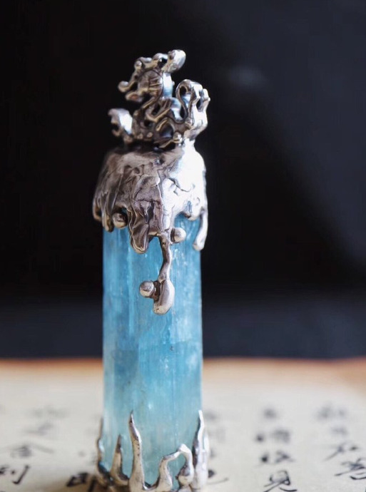 戴海蓝宝有什么禁忌【女生佩戴海蓝宝的寓意】