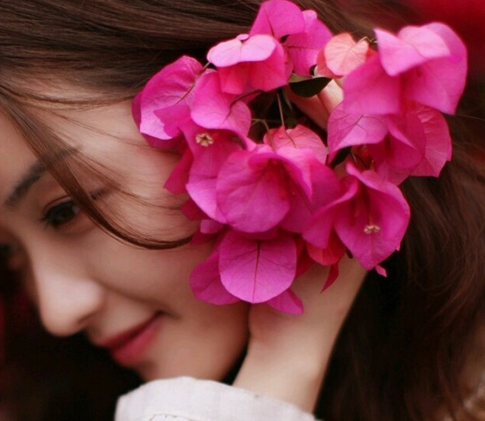 人比花漂亮怎么形容【花漂亮怎么形容人漂亮】