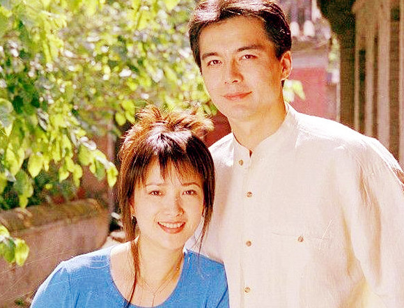 许亚军年轻时好帅啊【许亚军的长相】