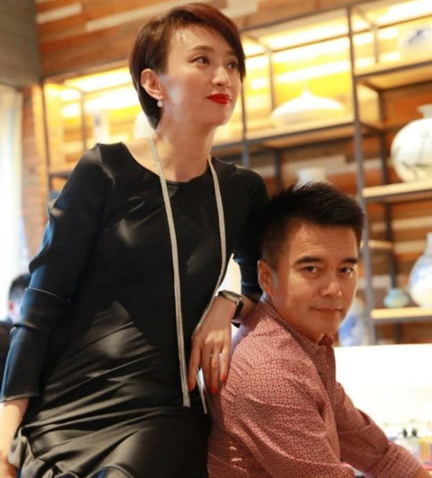 许亚军年轻时好帅啊【许亚军的长相】