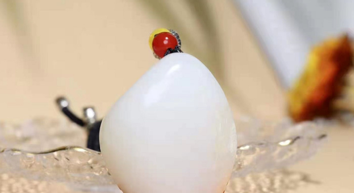 和田玉怎么辨别真假好坏【且末蓝和田玉怎么鉴别真假】