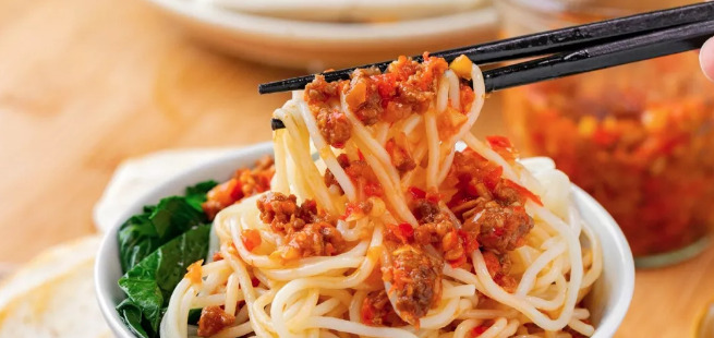 纯手工辣椒酱广告语【纯手工制作的辣椒酱广告词】