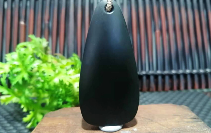 和田玉颜色等级价格表【青海和田玉的八个等级】