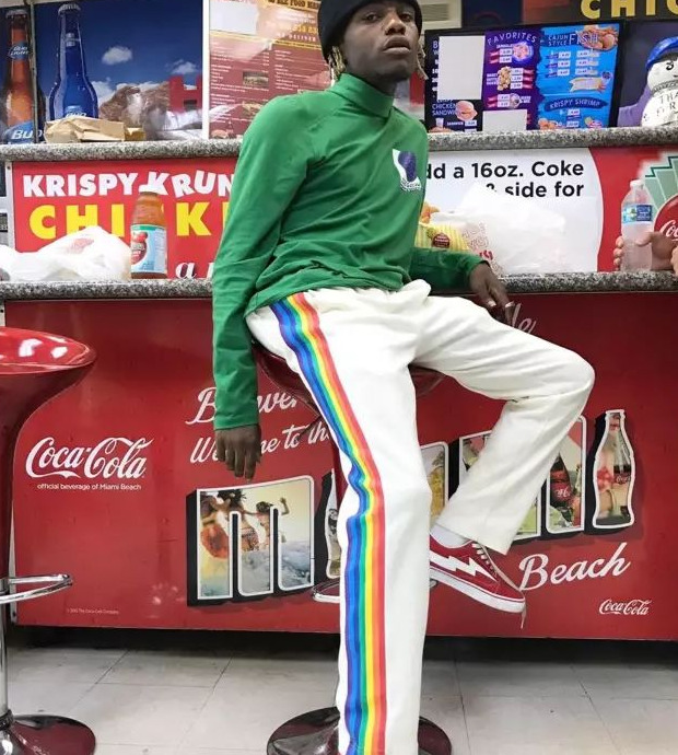 闪电标志的鞋子品牌【闪电标志是什么意思】