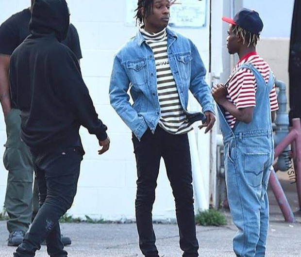 闪电标志的鞋子品牌【闪电标志是什么意思】