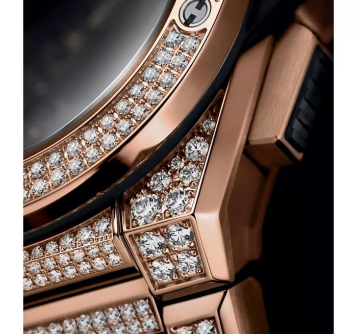 世界顶级五角星logo奢侈品牌子【五角星标志的奢侈品牌】