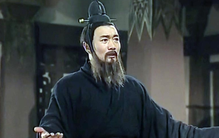 齐桓公管仲和鲍叔牙的故事作文【齐桓公管仲和鲍叔牙的故事告诉我们什么】