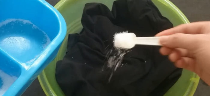 有的新衣服会自带一小块布料是干什么用的【有的新衣服会自带一小块布料这是为什么】