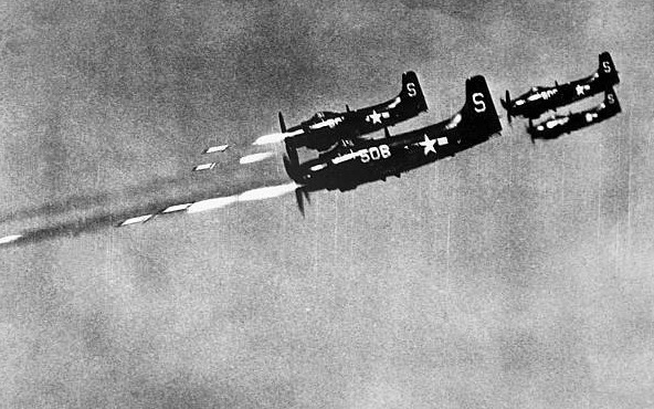 北极熊北极熊团【北极熊团还剩多少人】