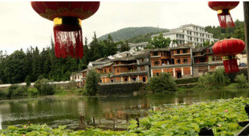 古街美景的句子【走在古街的唯美说说】