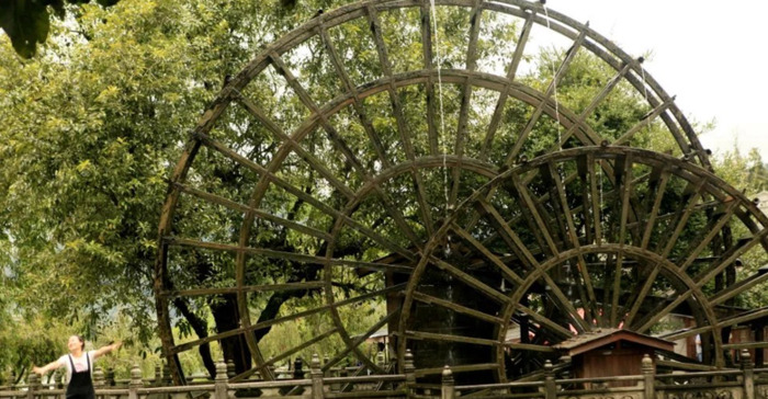 古街美景的句子【走在古街的唯美说说】