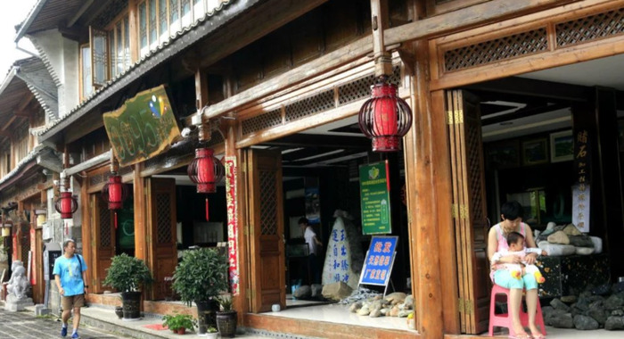 古街美景的句子【走在古街的唯美说说】