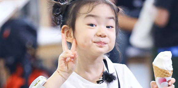 女儿的颜值高低由谁决定【女儿的颜值取决于父母谁】