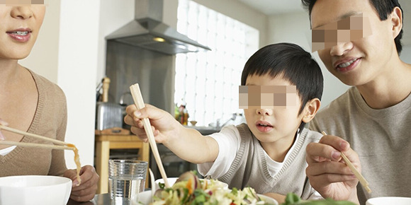 女儿的颜值高低由谁决定【女儿的颜值取决于父母谁】