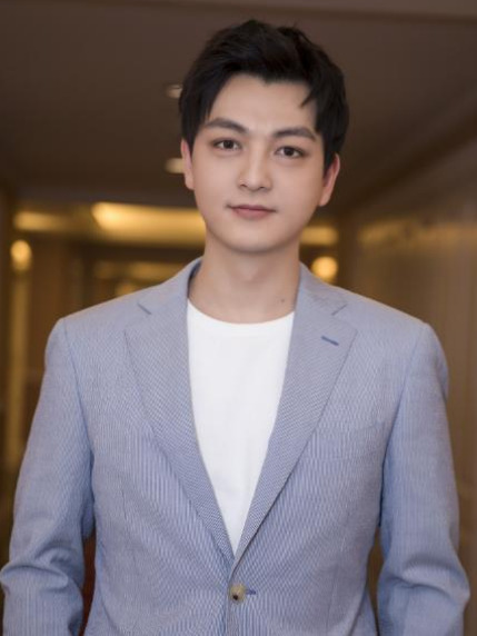 正午阳光经纪公司旗下艺人【正午阳光男艺人】