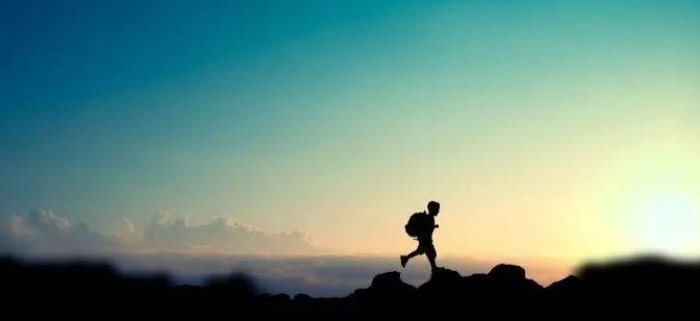 怀念青春的句子简短【回忆青春的唯美句子简短】