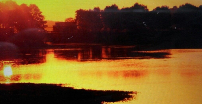 怀念青春的句子简短【回忆青春的唯美句子简短】