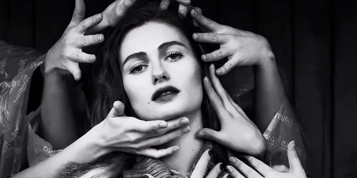 我秦始皇打钱啥意思【本人秦始皇打钱的段子】