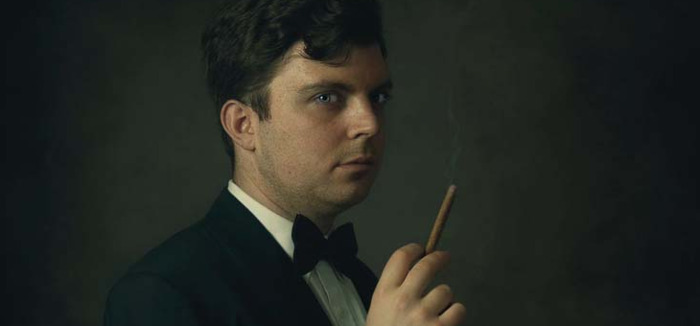 同事突然疏远是为啥【同事远离你的原因】