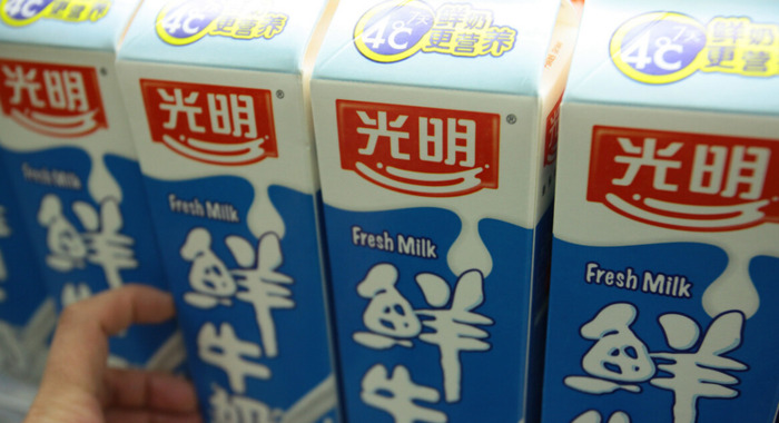 回收过期牛奶,用来做什么【大量回收过期牛奶】