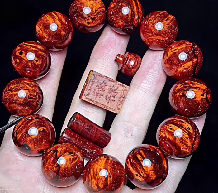 小叶紫檀手串怎么盘玩和保养小叶紫檀手串怎么盘玩和保养知乎