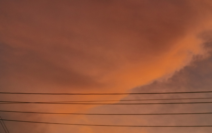 描写夜幕降临的优美句子少一点的【描写夜幕降临的优美语句】