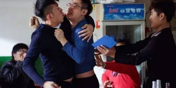 翻译腔经典句式夸人【翻译腔经典句式骂人】