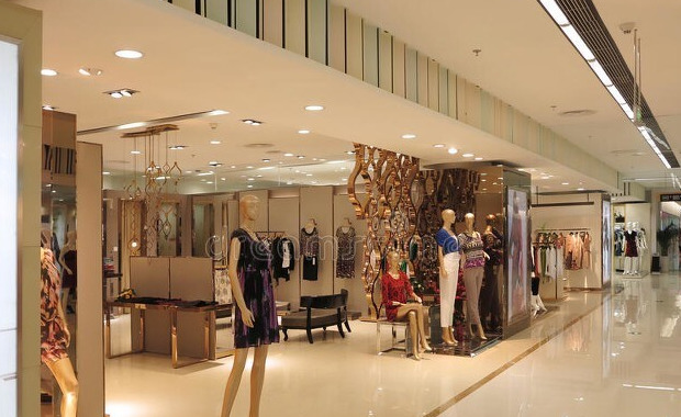 如果你不能成为山顶的一株松【如果你不能成为山顶的一棵松树】