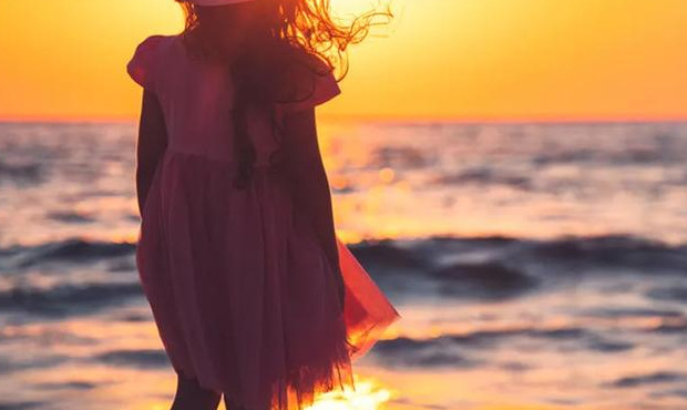 警告背后说闲话的女人【怎么警告别人不要在背后说闲话】