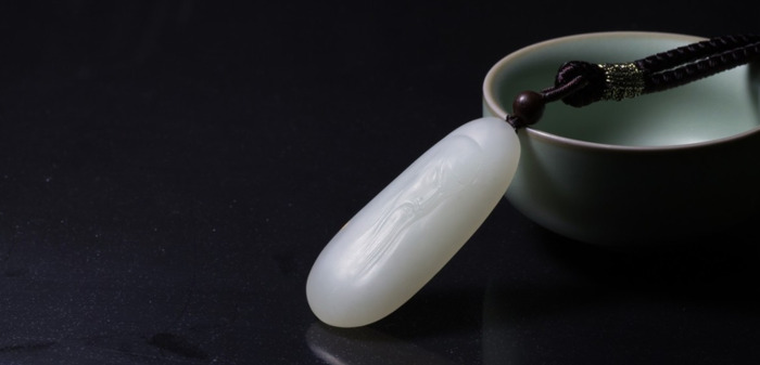 舒俱来和玉哪个好【舒俱来和翡翠能戴在一起吗】