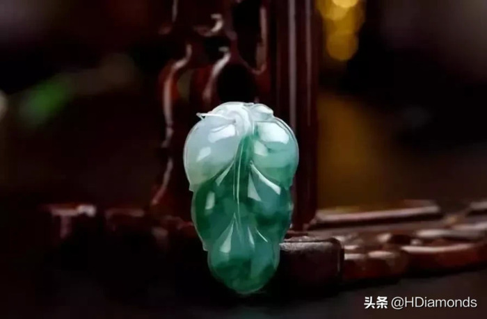 舒俱来和玉哪个好【舒俱来和翡翠能戴在一起吗】