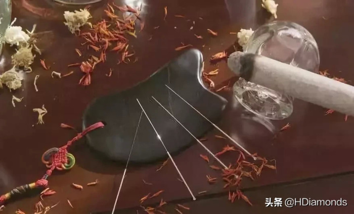 舒俱来和玉哪个好【舒俱来和翡翠能戴在一起吗】