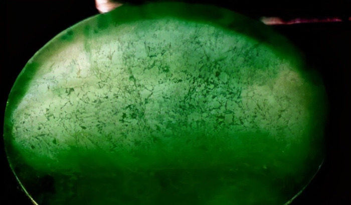 玉辨别真假的方法【鉴别玉的真假小窍门翡翠】