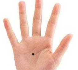 耳轮上长痣代表什么女【女的耳轮有痣】